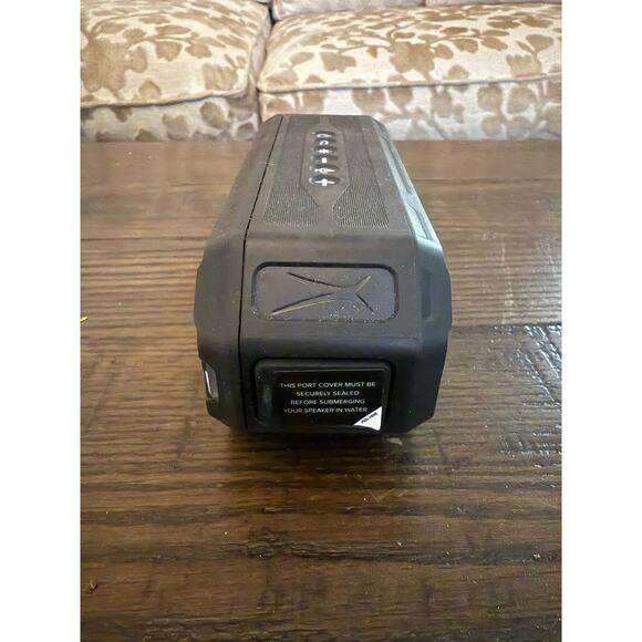 Altec Lansing HydraJolt IMW1200 Wireless Bluetooth Speaker - Picture 6 of 10